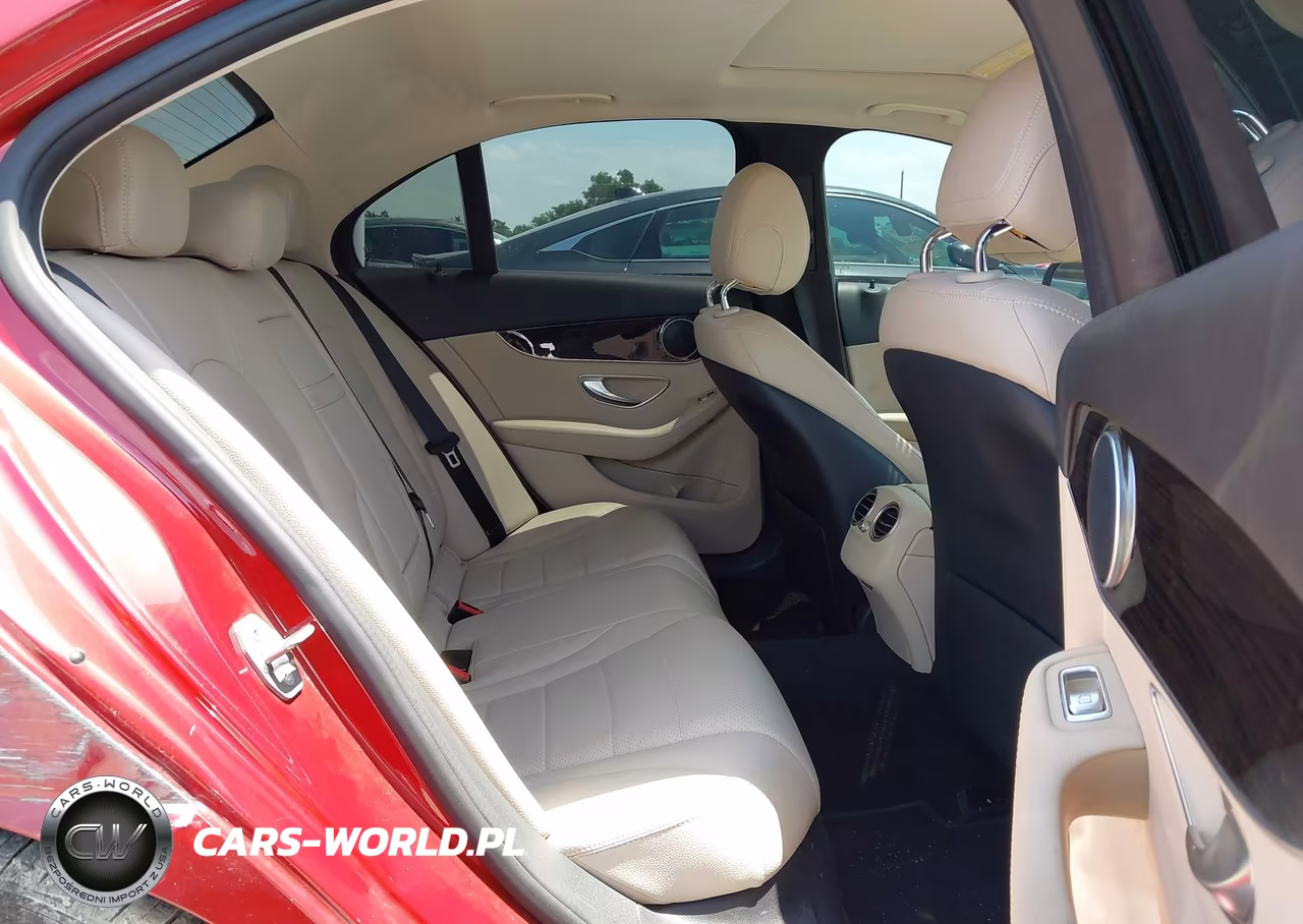 2018 Mercedes-Benz C 300 VIN:55SWF4JB8JU272264 - 8