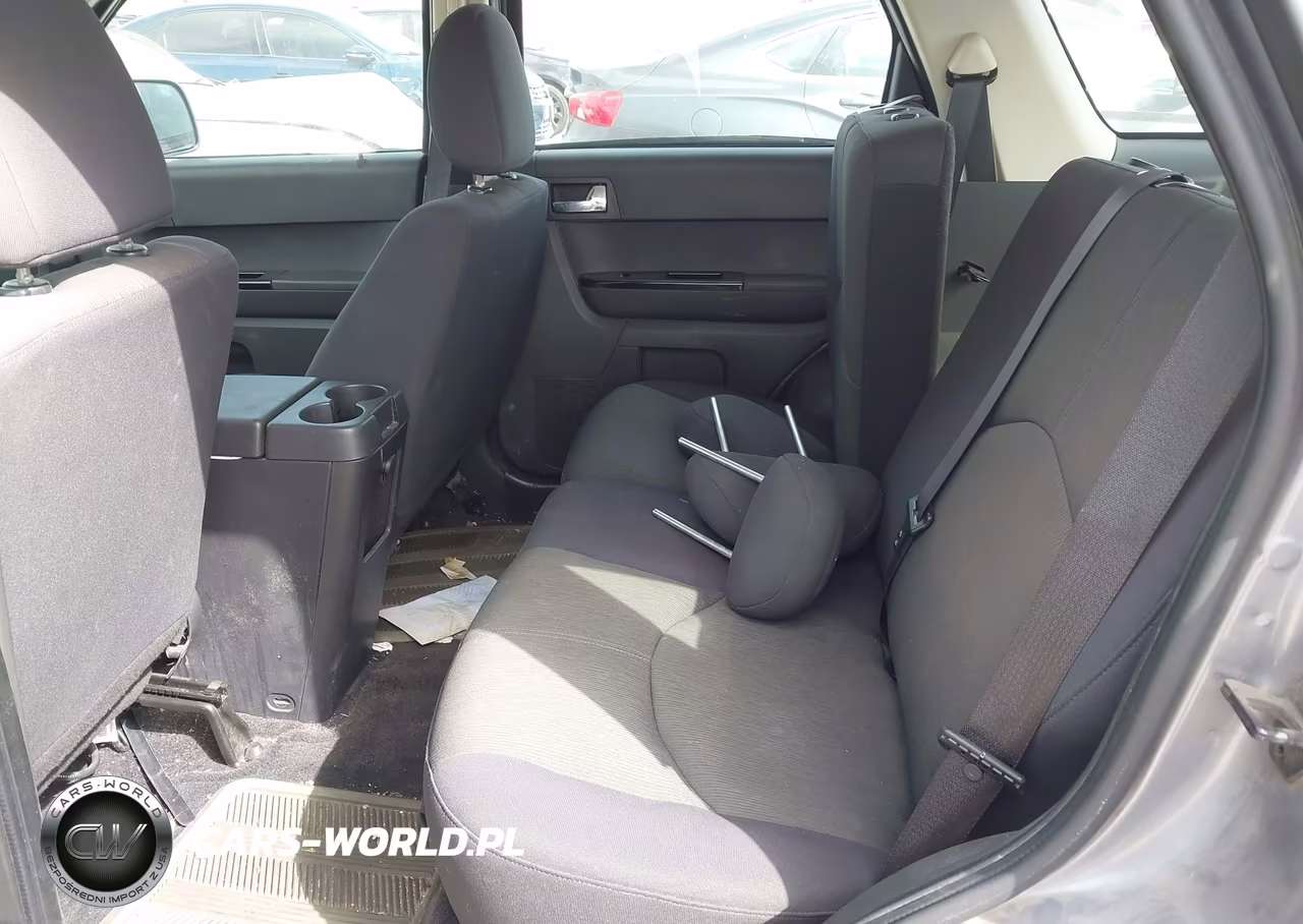 2008 Mazda Tribute I Sport VIN:4F2CZ02Z58KM26510 - 8