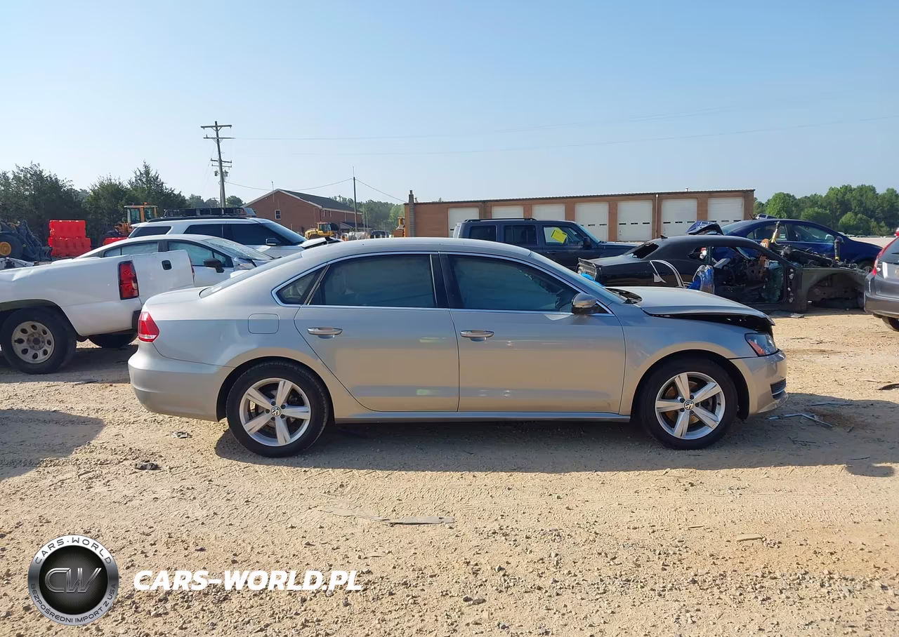 2014 Volkswagen Passat 1.8T Se VIN:1VWBS7A31EC050963 - 14
