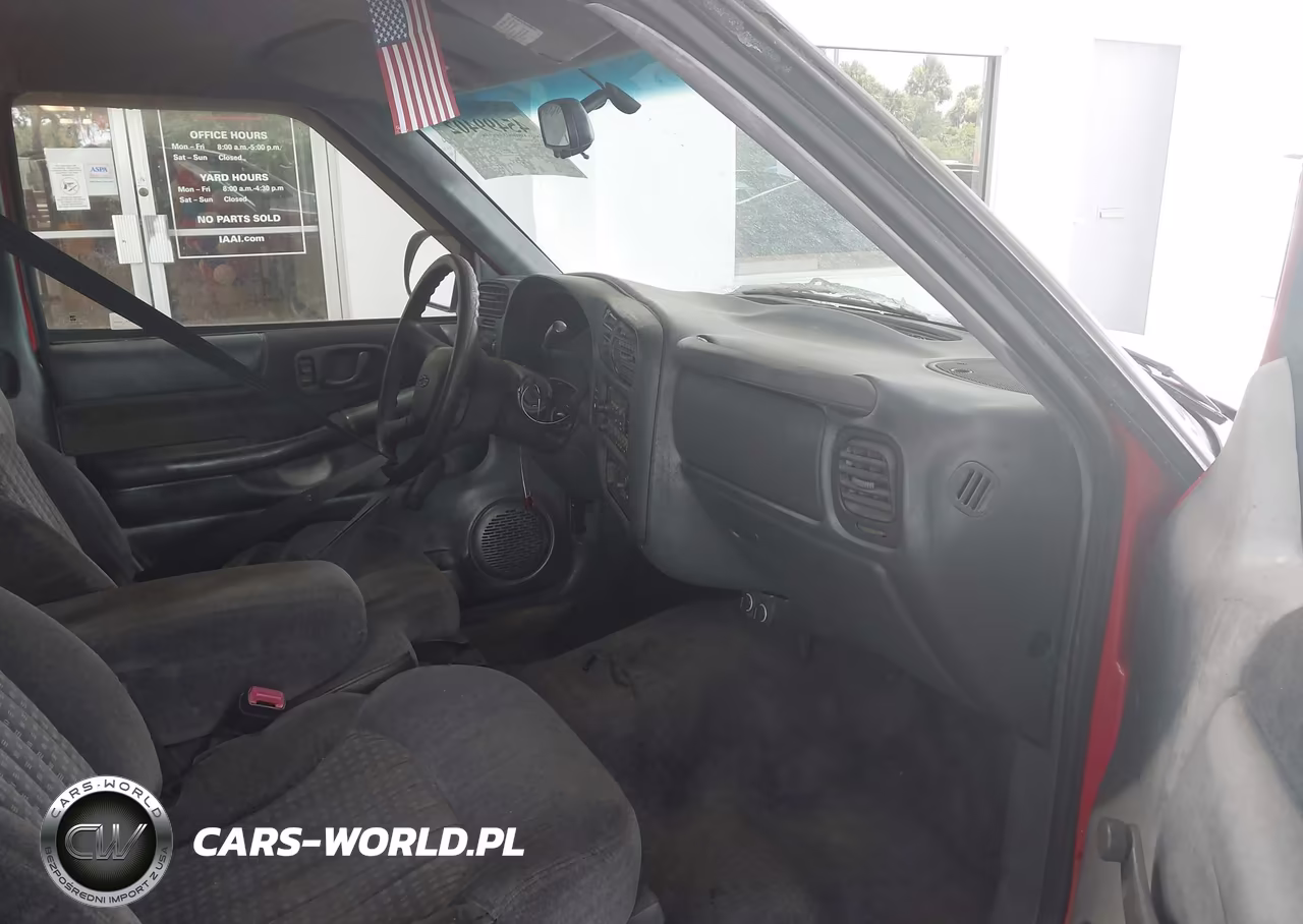 2000 Chevrolet S-10 Ls VIN:1GCCS1958Y8251261 - 5