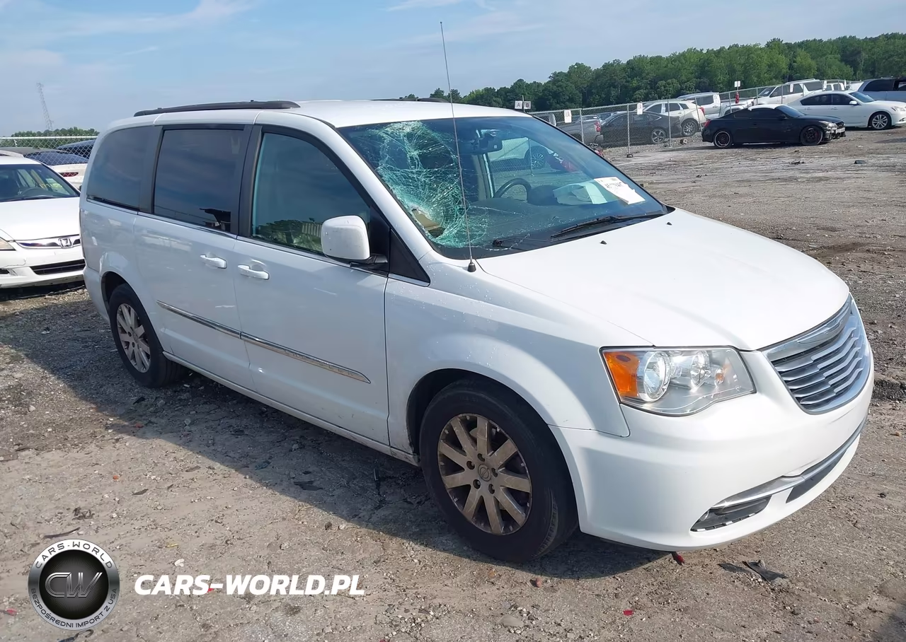 2016 Chrysler Town & Country Touring – zdjęcie 1 z 16