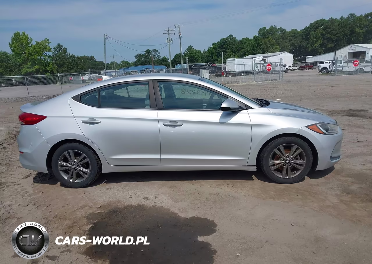 2017 Hyundai Elantra Se VIN:5NPD84LF9HH023681 - 13