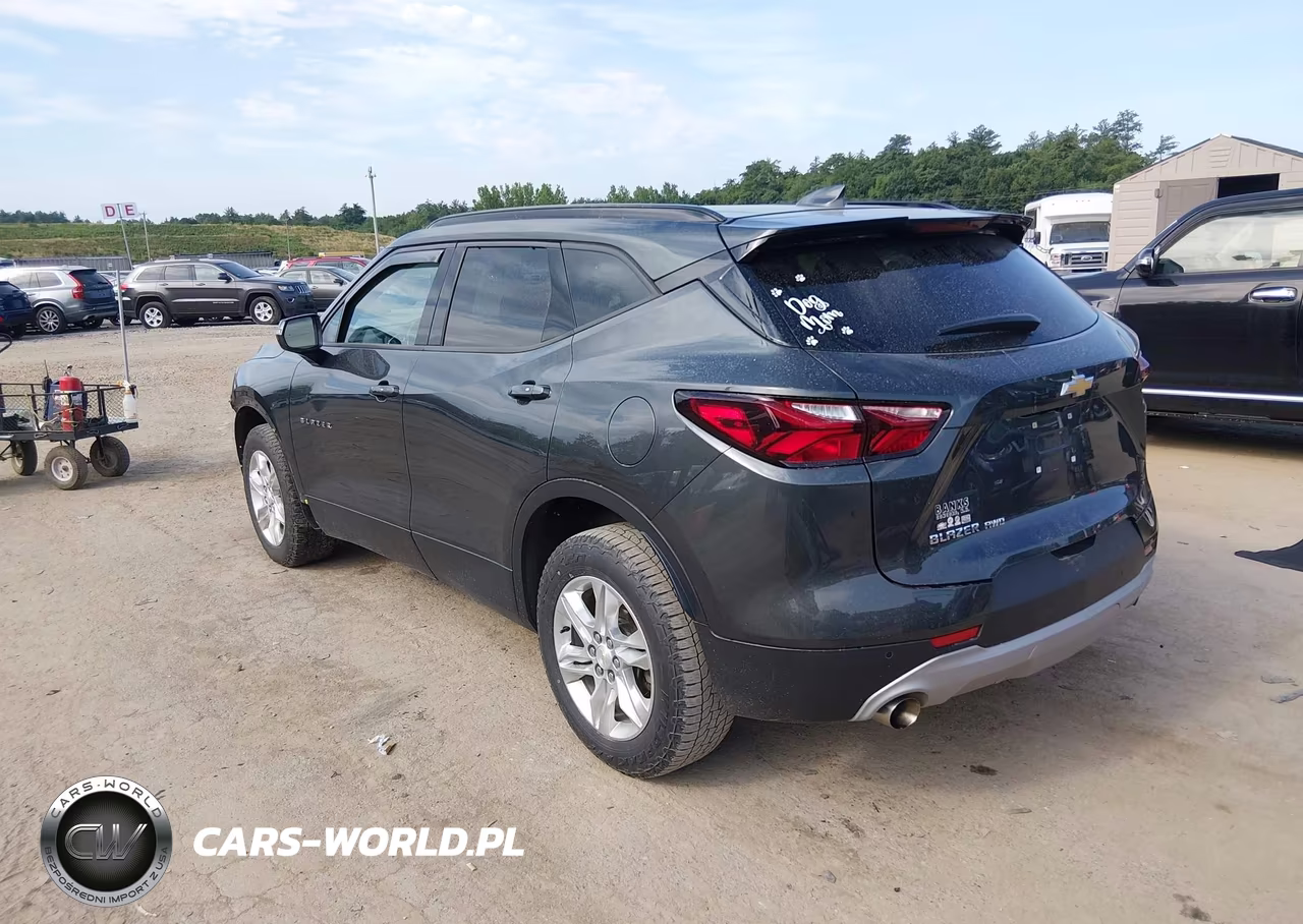 2020 Chevrolet Blazer Awd 2Lt VIN:3GNKBHRS4LS605617 - 3