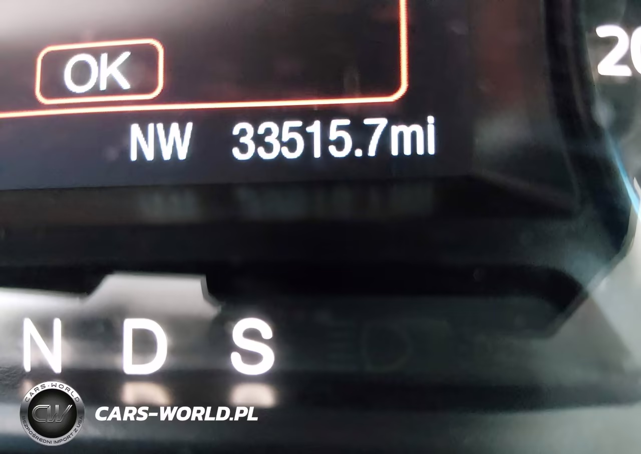 2018 Ford Explorer VIN:1FM5K8BH9JGB95246 - 15