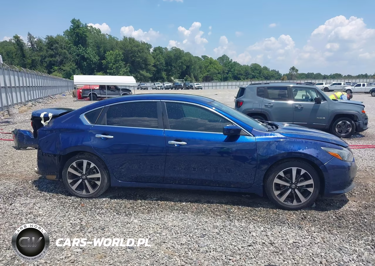 2018 Nissan Altima 2.5 Sr VIN:1N4AL3AP6JC105057 - 14