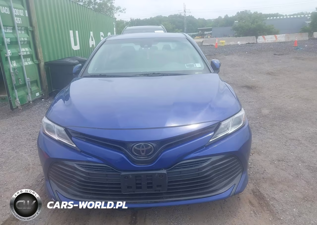 2018 Toyota Camry Le VIN:4T1B11HK8JU604712 - 12