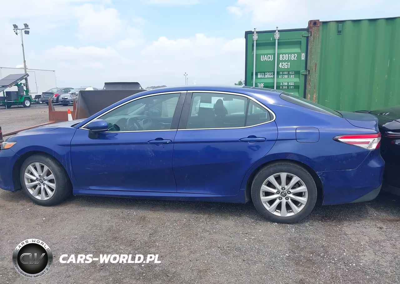 2018 Toyota Camry Le VIN:4T1B11HK8JU604712 - 14