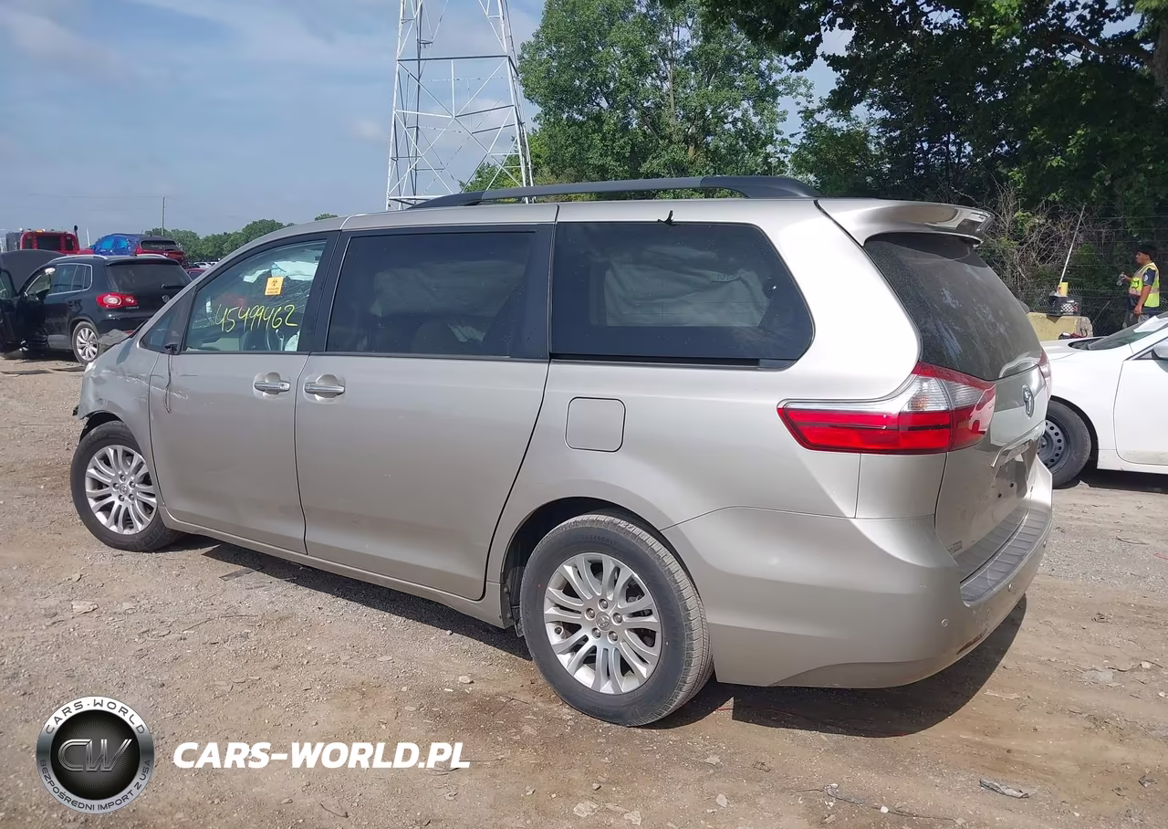 2015 Toyota Sienna Xle 8 Passenger VIN:5TDYK3DC6FS532023 - 3