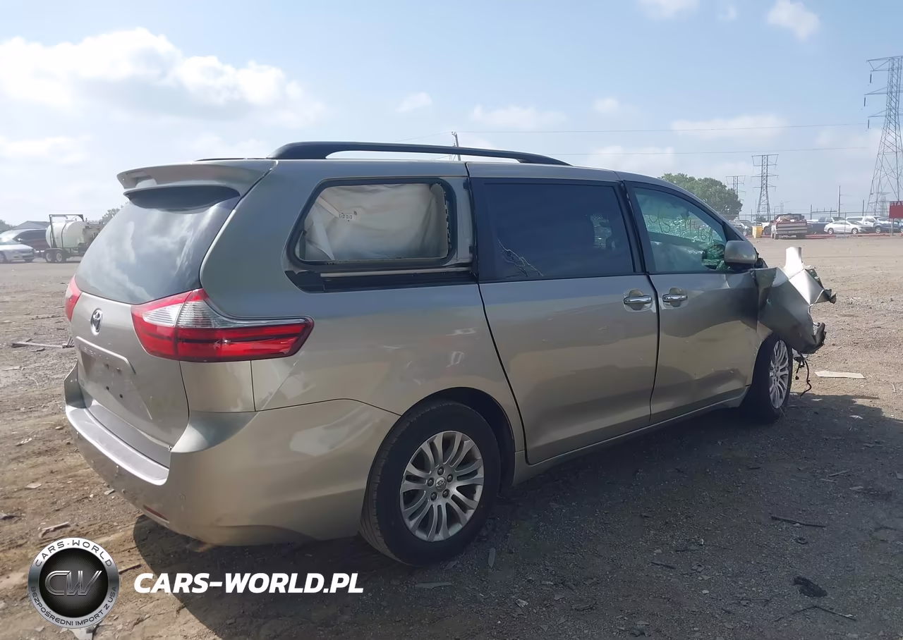 2015 Toyota Sienna Xle 8 Passenger VIN:5TDYK3DC6FS532023 - 4