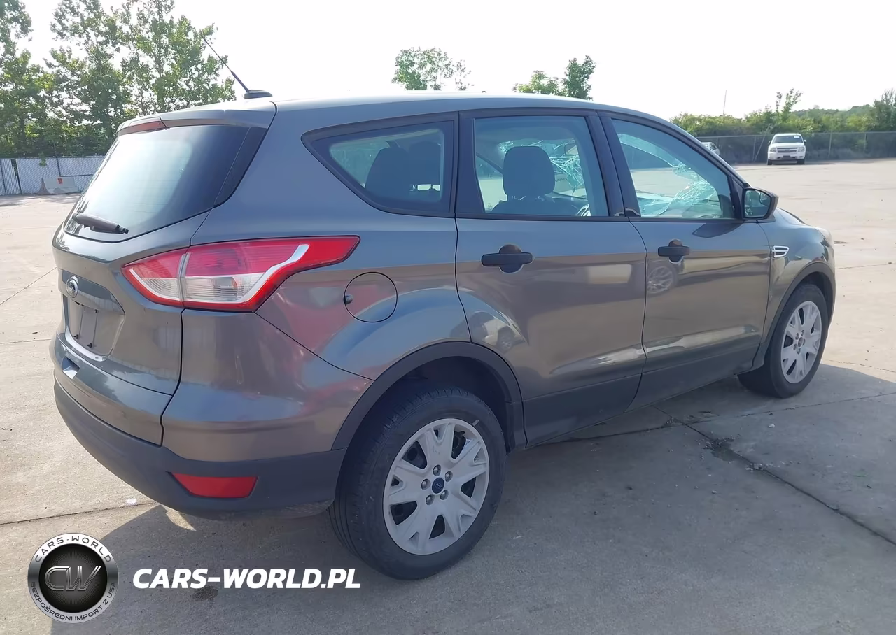 2014 Ford Escape S VIN:1FMCU0F79EUC42092 - 4