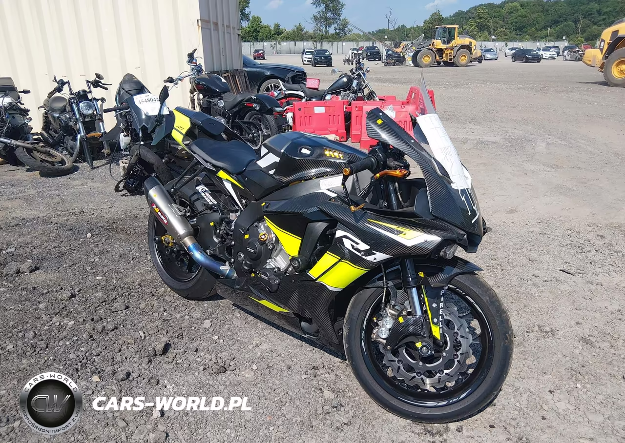 2016 Yamaha Yzfr1 – zdjęcie 1 z 13