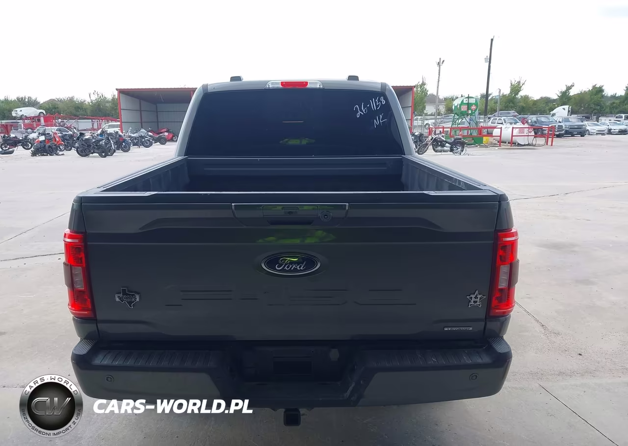 2023 Ford F-150 Xlt VIN:1FTFW1E82PKG18688 - 16