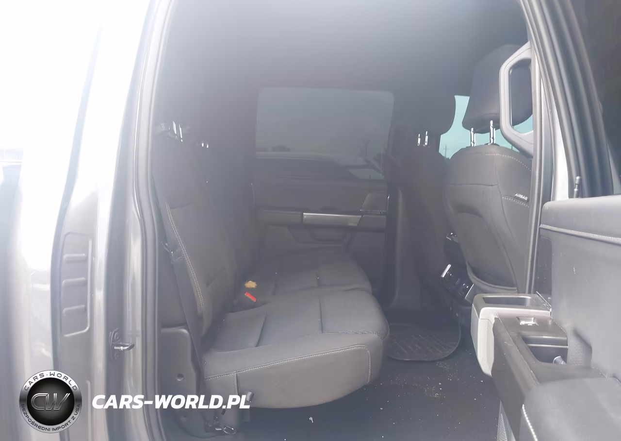 2023 Ford F-150 Xlt VIN:1FTFW1E82PKG18688 - 8