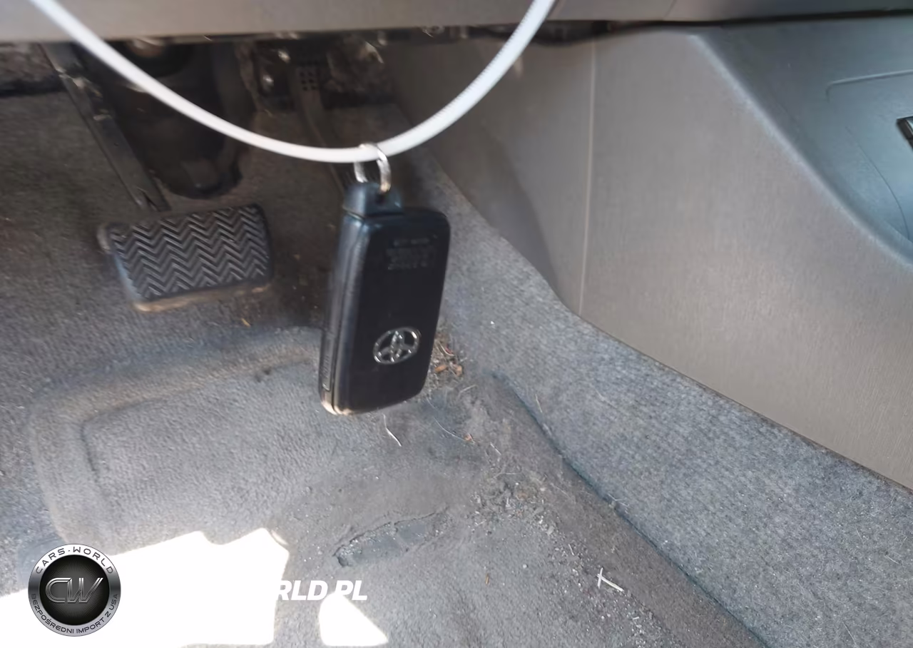 2010 Toyota Prius VIN:JTDKN3DU0A0056028 - 11