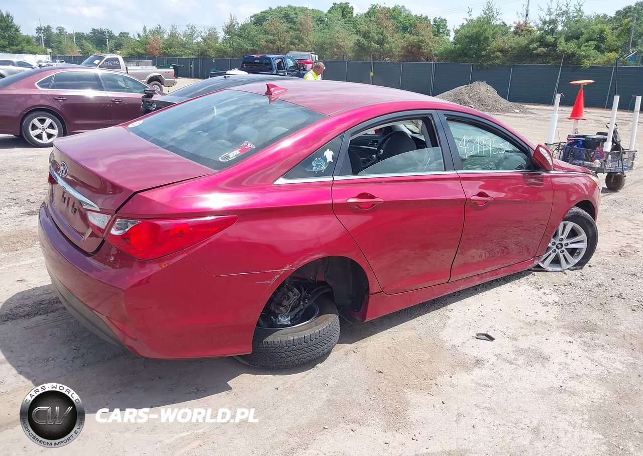 2014 Hyundai Sonata Gls VIN:5NPEB4AC8EH928844 - 4