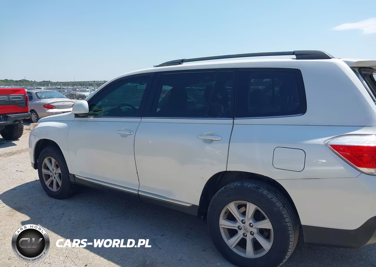 2013 Toyota Highlander Base Plus VIN:5TDZA3EH2DS041690 - 14