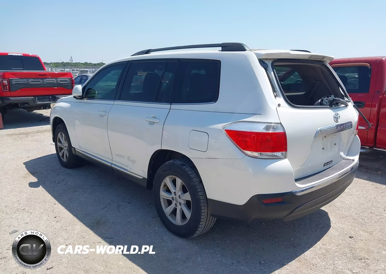 2013 Toyota Highlander Base Plus VIN:5TDZA3EH2DS041690 - 3