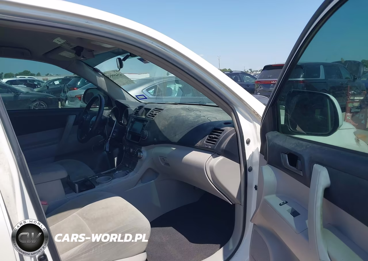 2013 Toyota Highlander Base Plus VIN:5TDZA3EH2DS041690 - 5