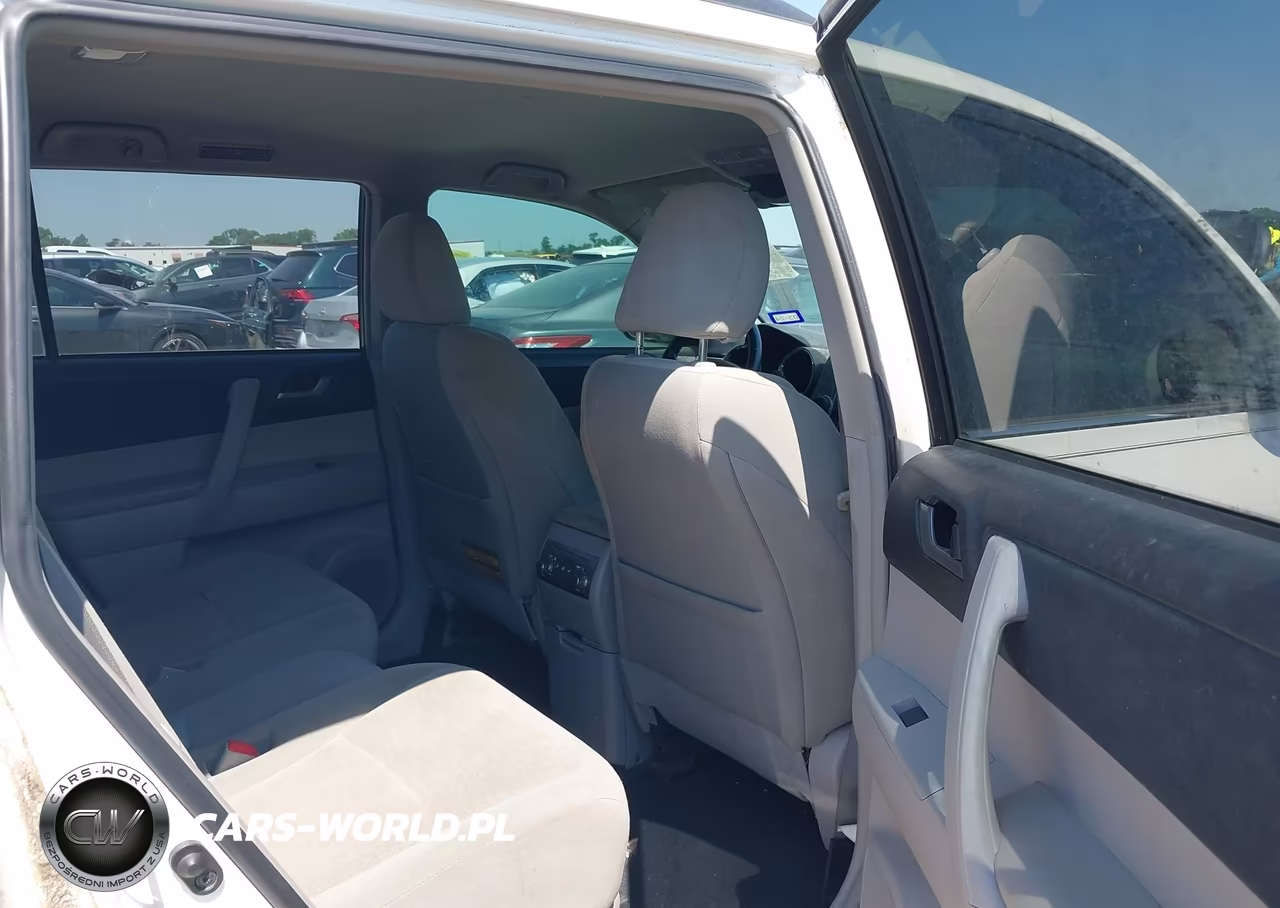 2013 Toyota Highlander Base Plus VIN:5TDZA3EH2DS041690 - 8