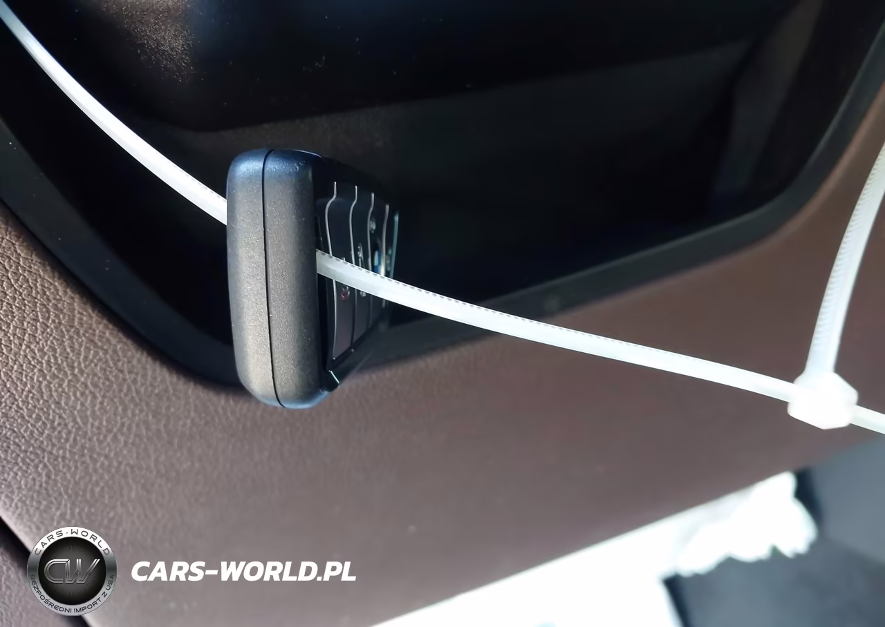 2023 BMW M550 I xDrive VIN:WBA13BK03PCM39168 - 11