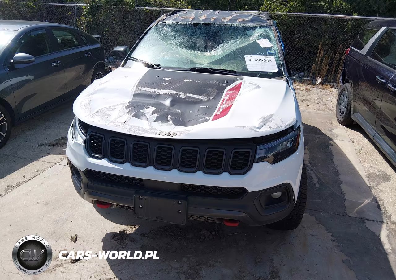 2025 Jeep Compass Trailhawk 4X4 VIN:3C4NJDDNXST551123 - 12