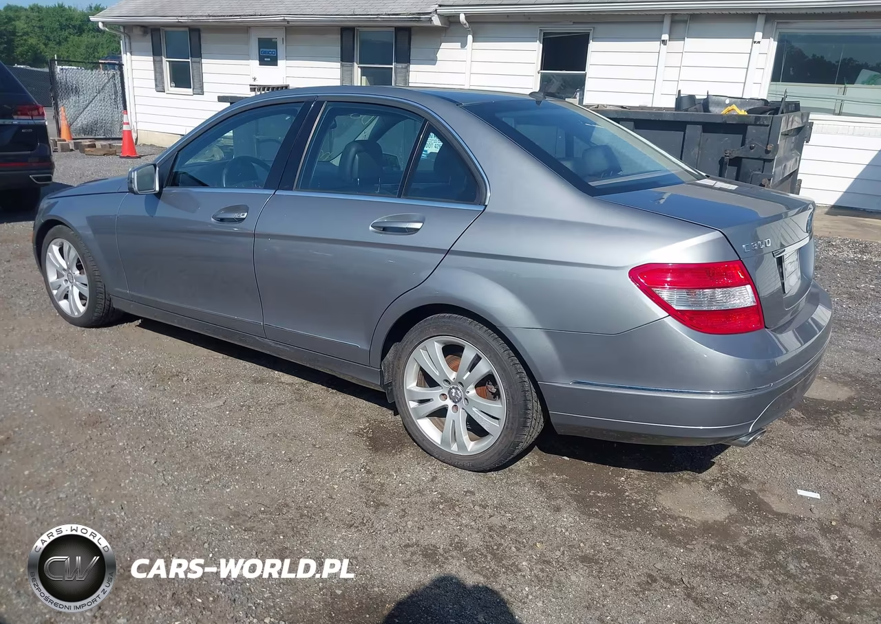 2011 Mercedes-Benz C 300 VIN:WDDGF8BB9BR159534 - 3