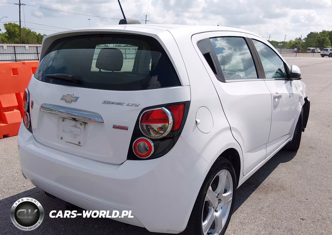 2015 Chevrolet Sonic Ltz Auto VIN:1G1JE6SB8F4207768 - 4