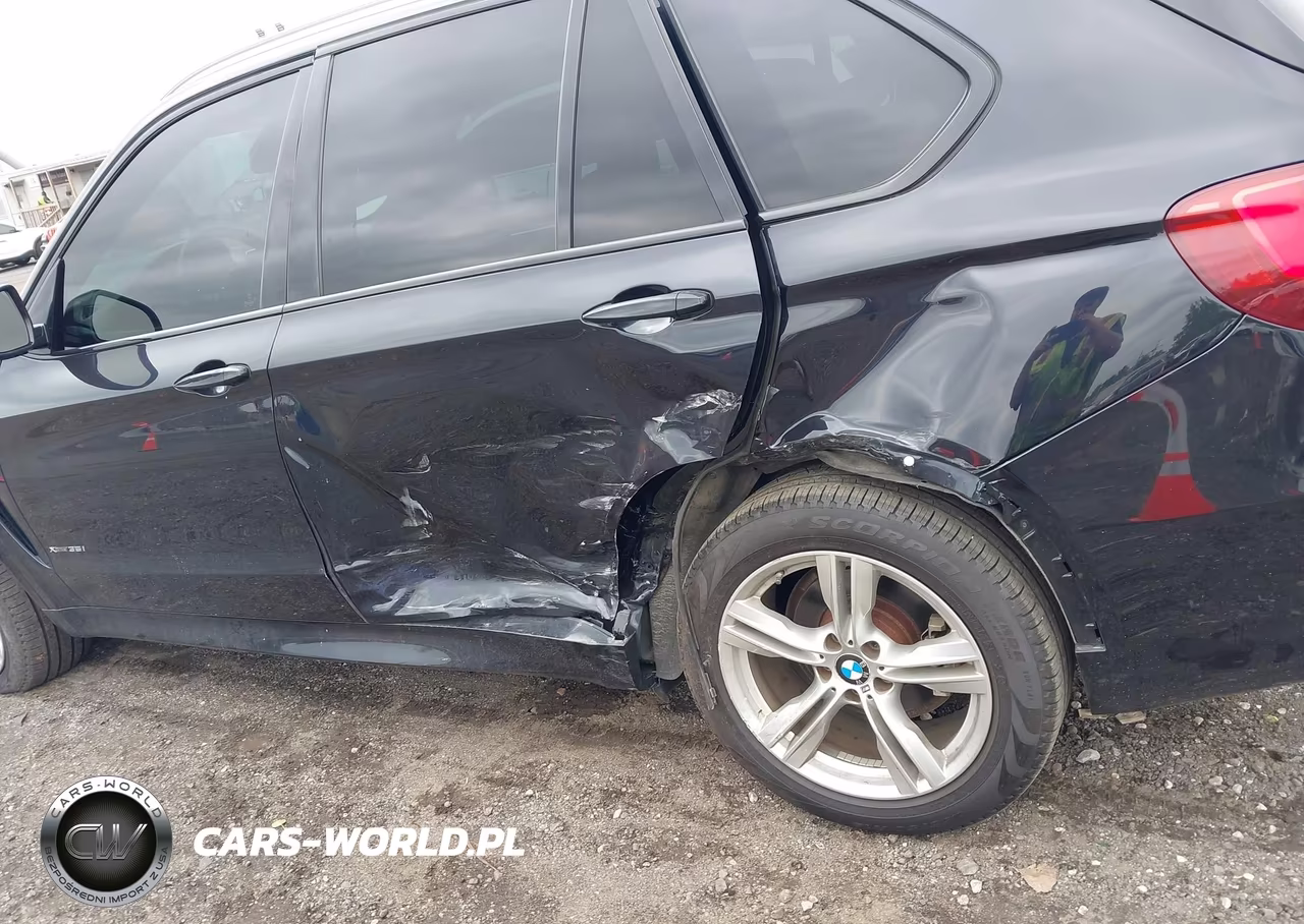 2018 BMW X5 xDrive35I VIN:5UXKR0C55J0X86898 - 6