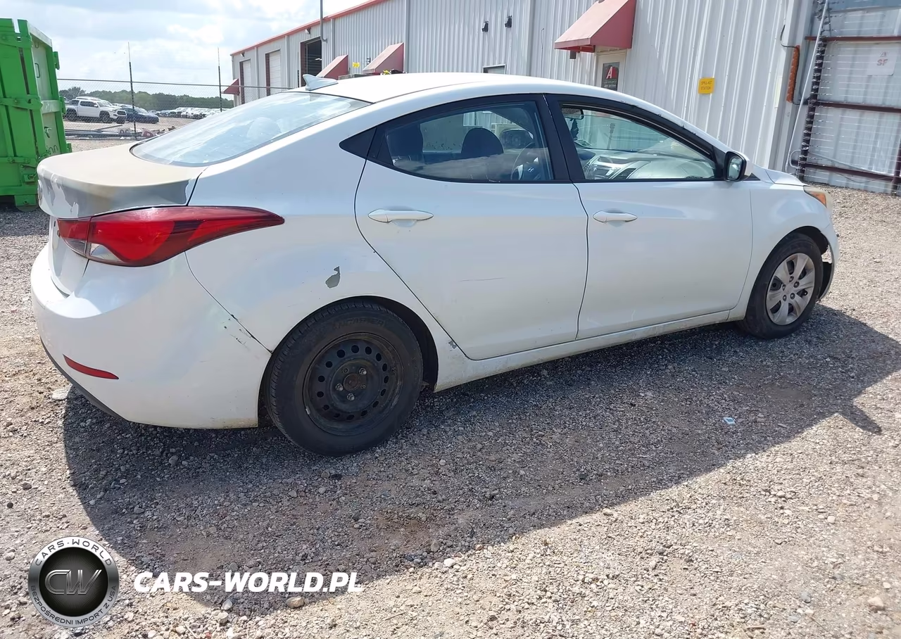 2016 Hyundai Elantra Se VIN:5NPDH4AE6GH711842 - 4