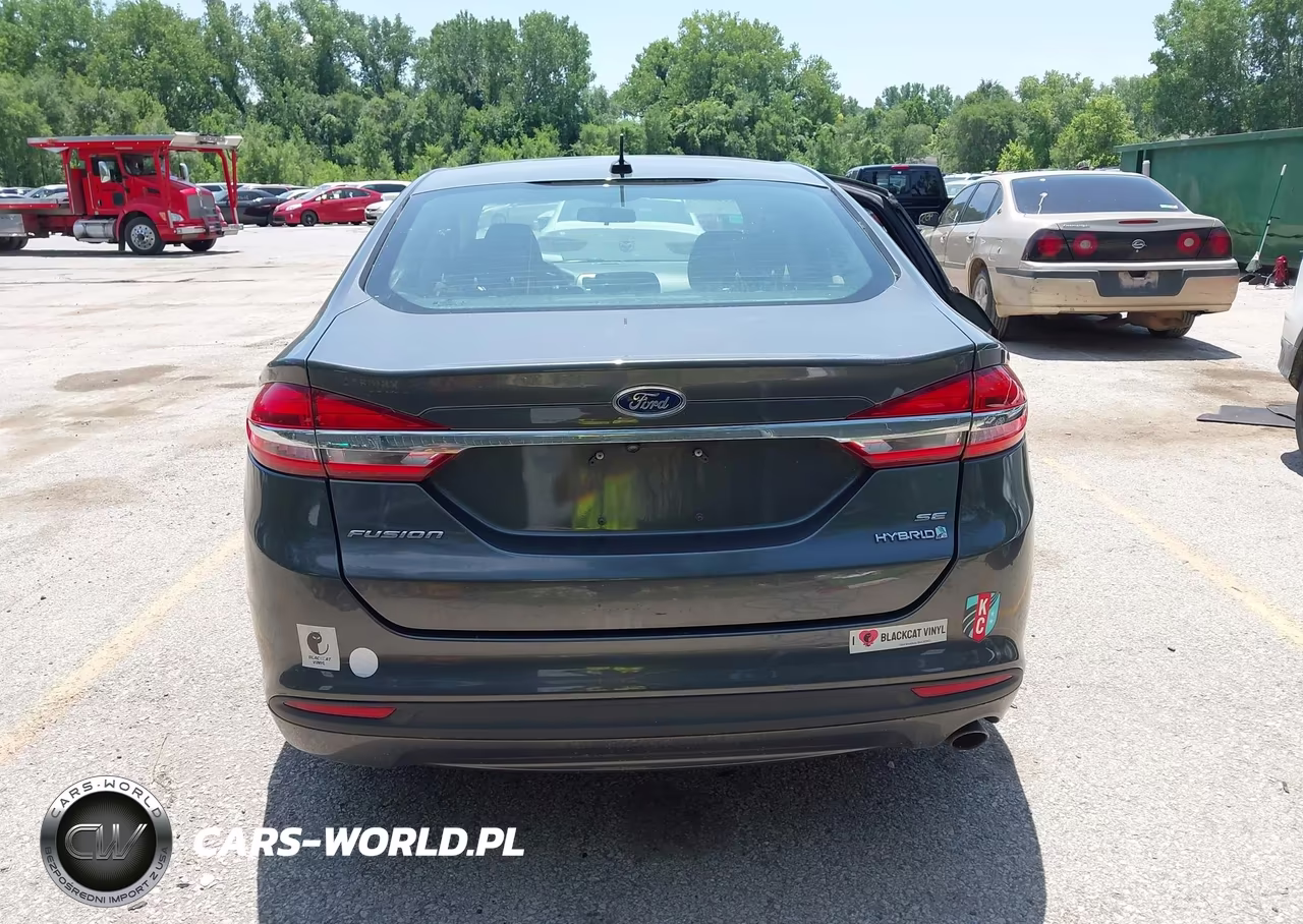 2018 Ford Fusion Hybrid Se VIN:3FA6P0LUXJR247912 - 16