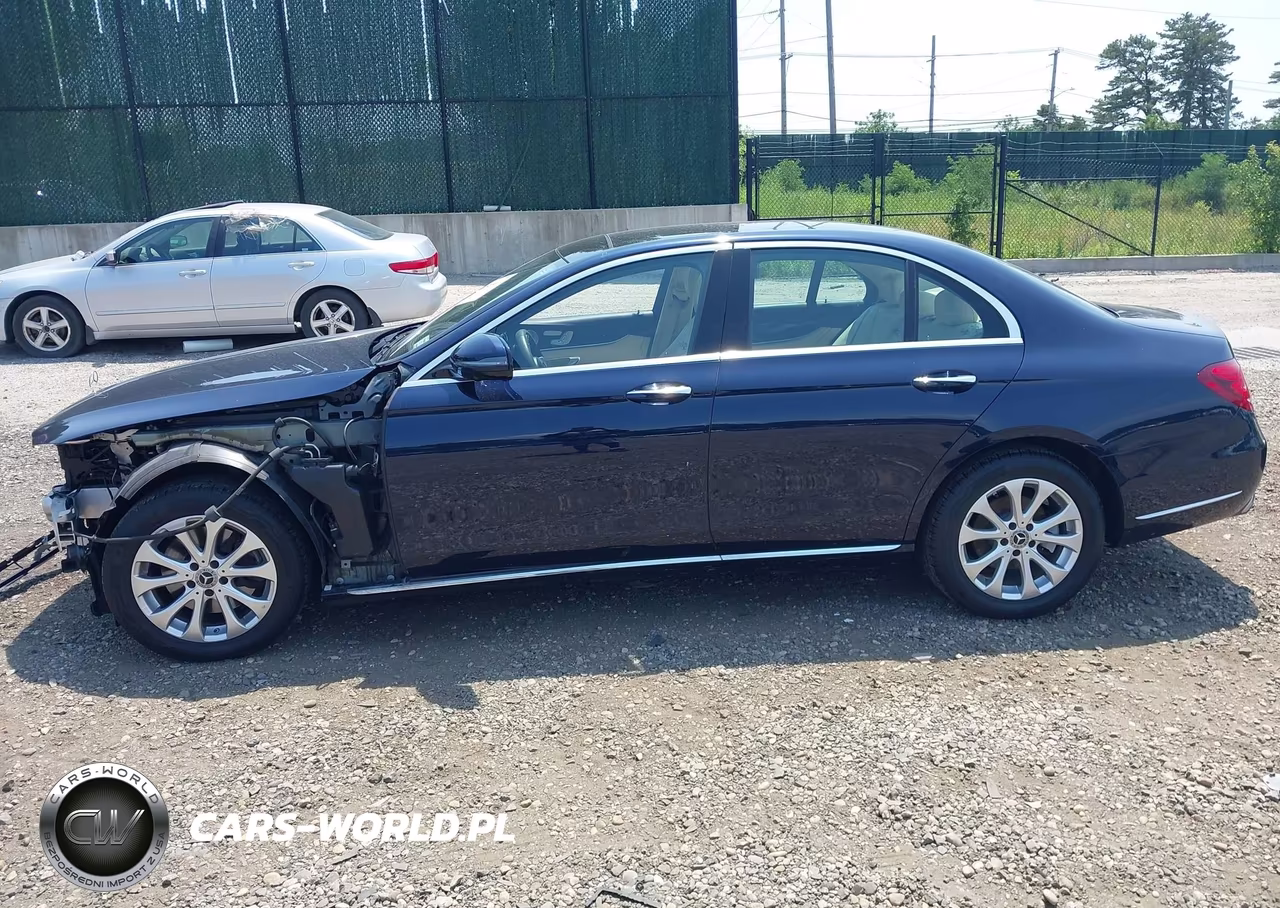 2019 Mercedes-Benz E 300 4Matic VIN:WDDZF4KB1KA617342 - 14