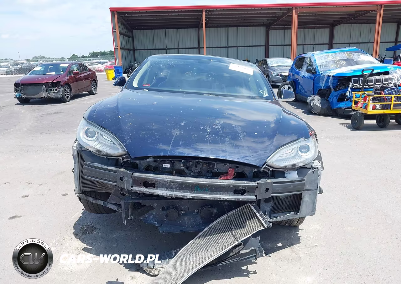2014 Tesla Model S P85 VIN:5YJSA1H10EFP49088 - 12