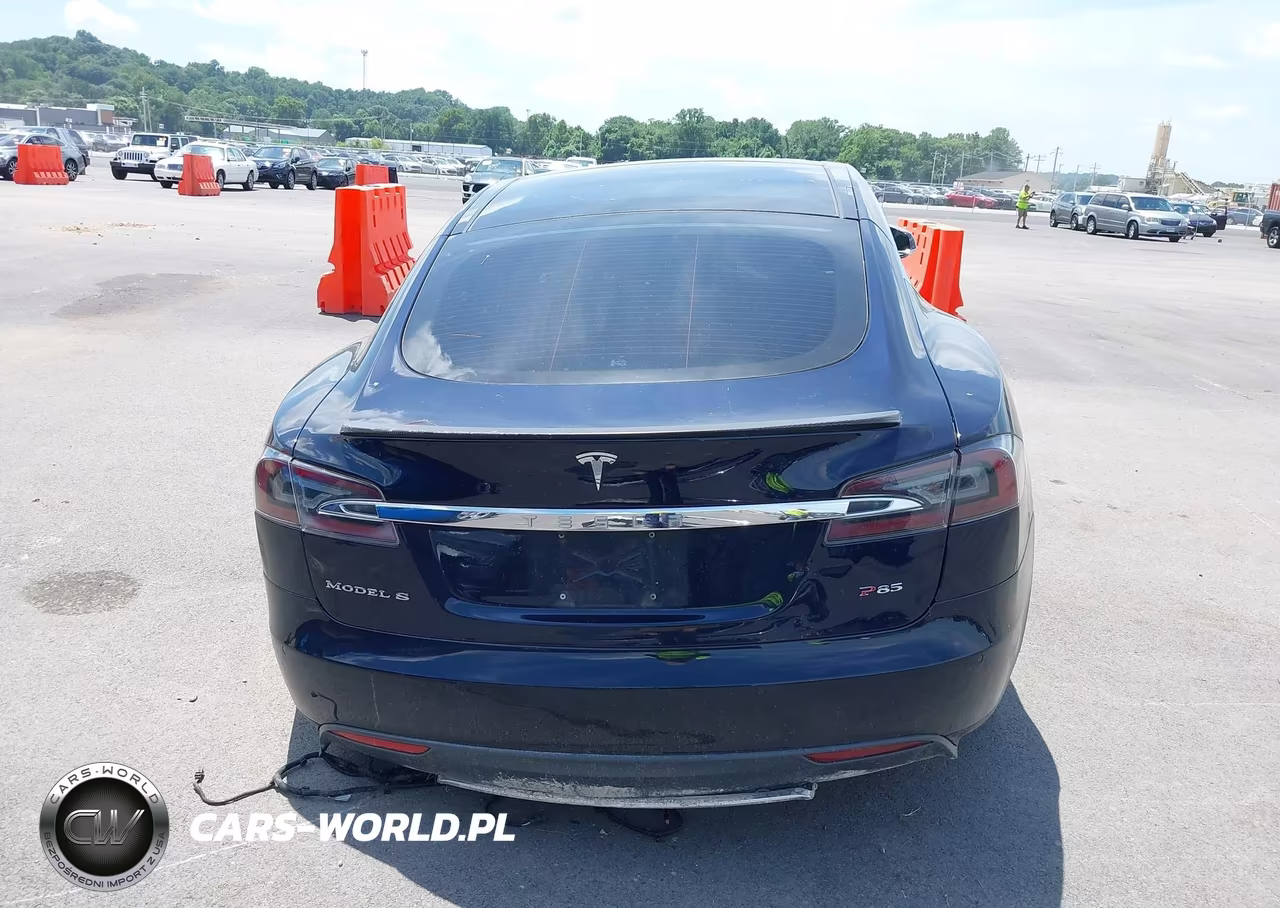 2014 Tesla Model S P85 VIN:5YJSA1H10EFP49088 - 16