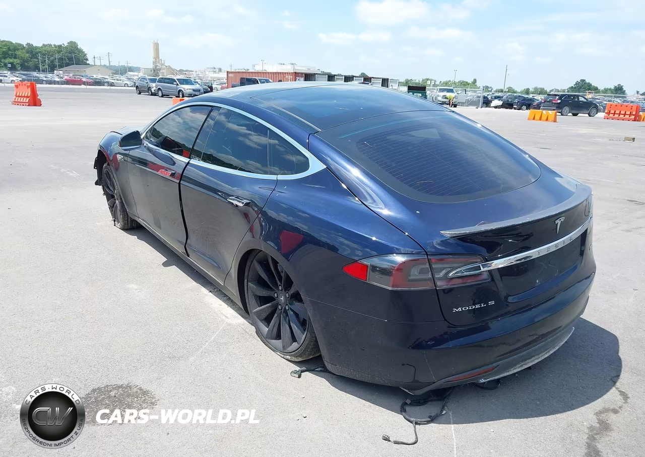 2014 Tesla Model S P85 VIN:5YJSA1H10EFP49088 - 3