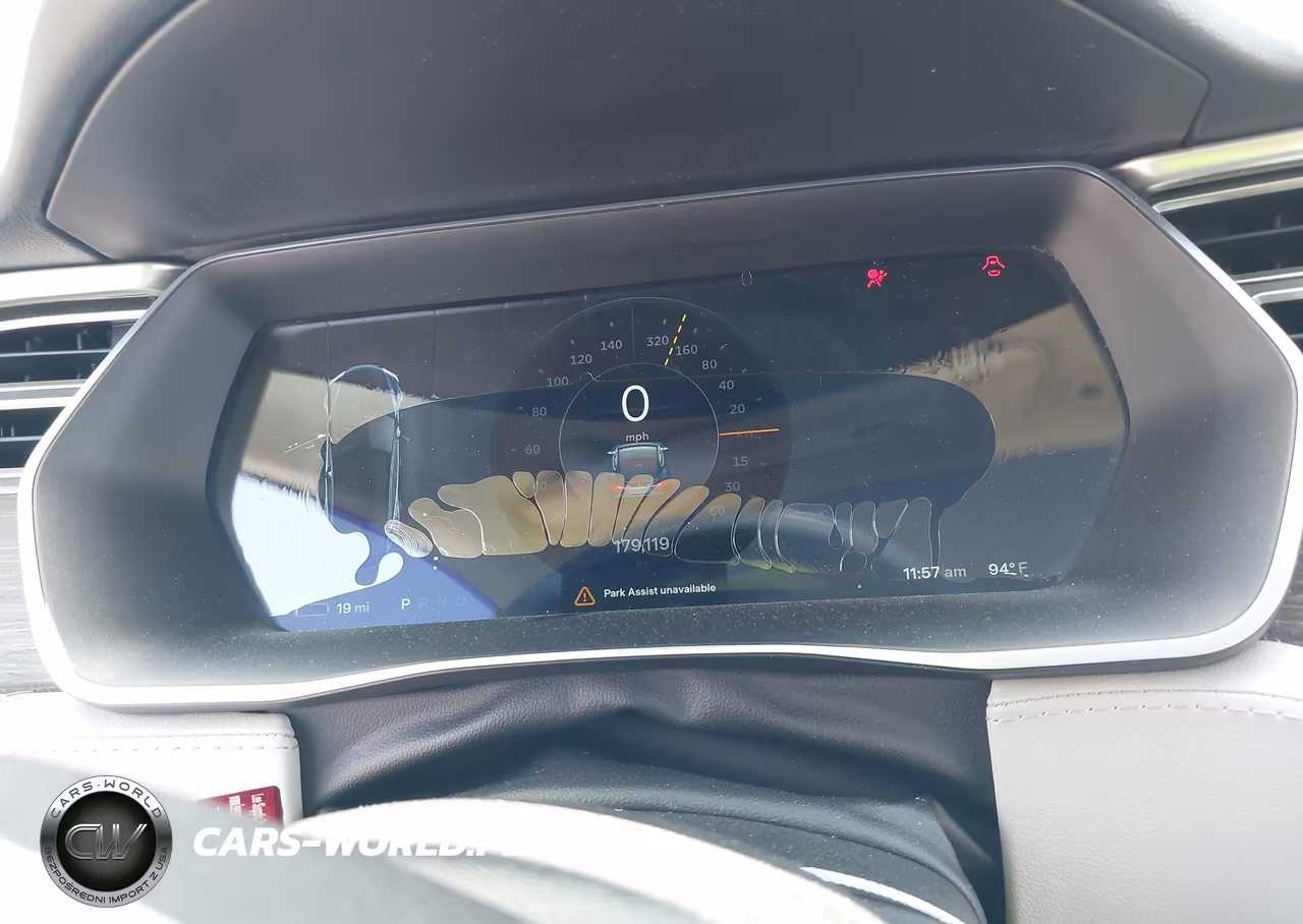 2014 Tesla Model S P85 VIN:5YJSA1H10EFP49088 - 7