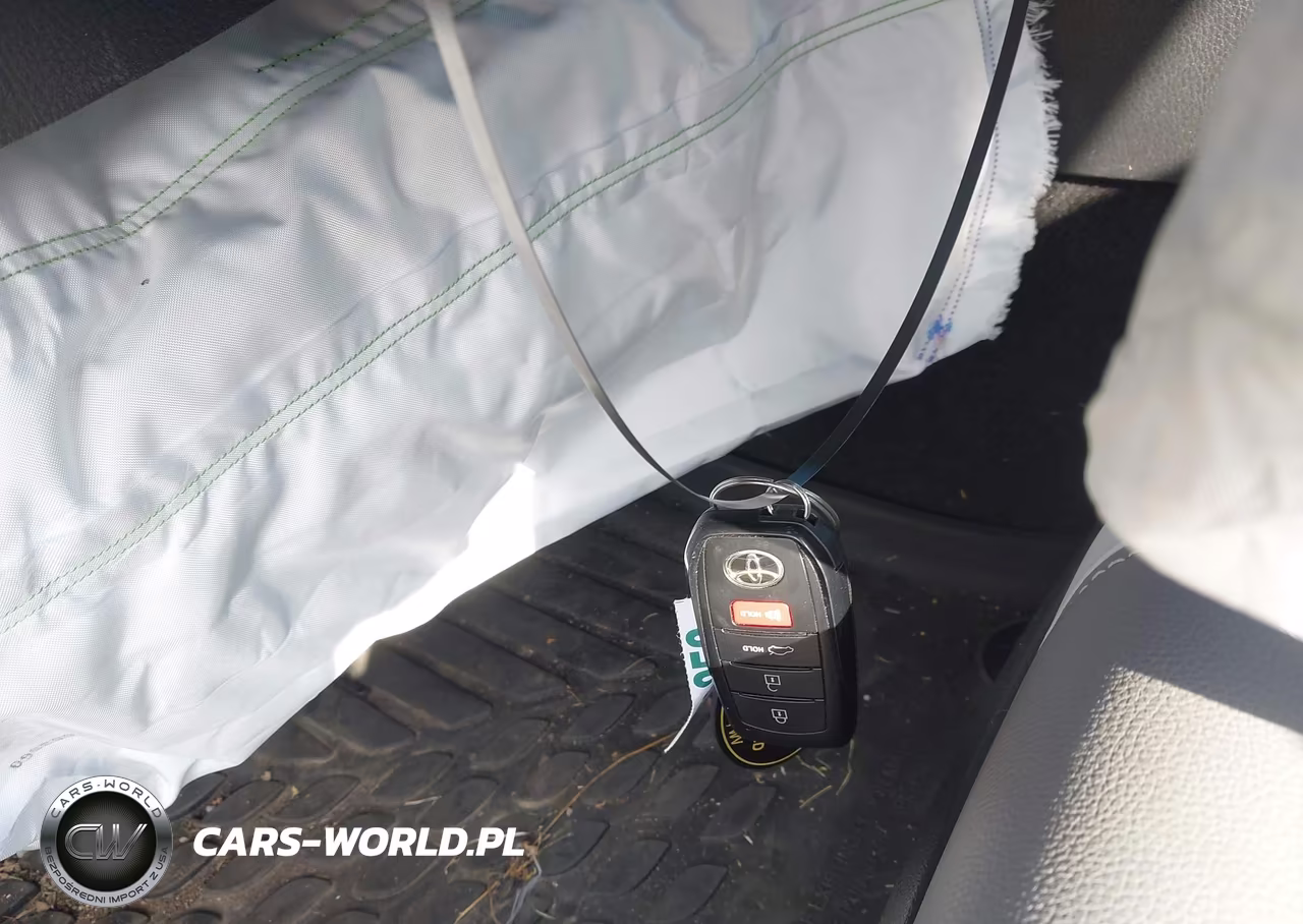 2026 Toyota Camry Se VIN:4T1DBADK5TU058188 - 11