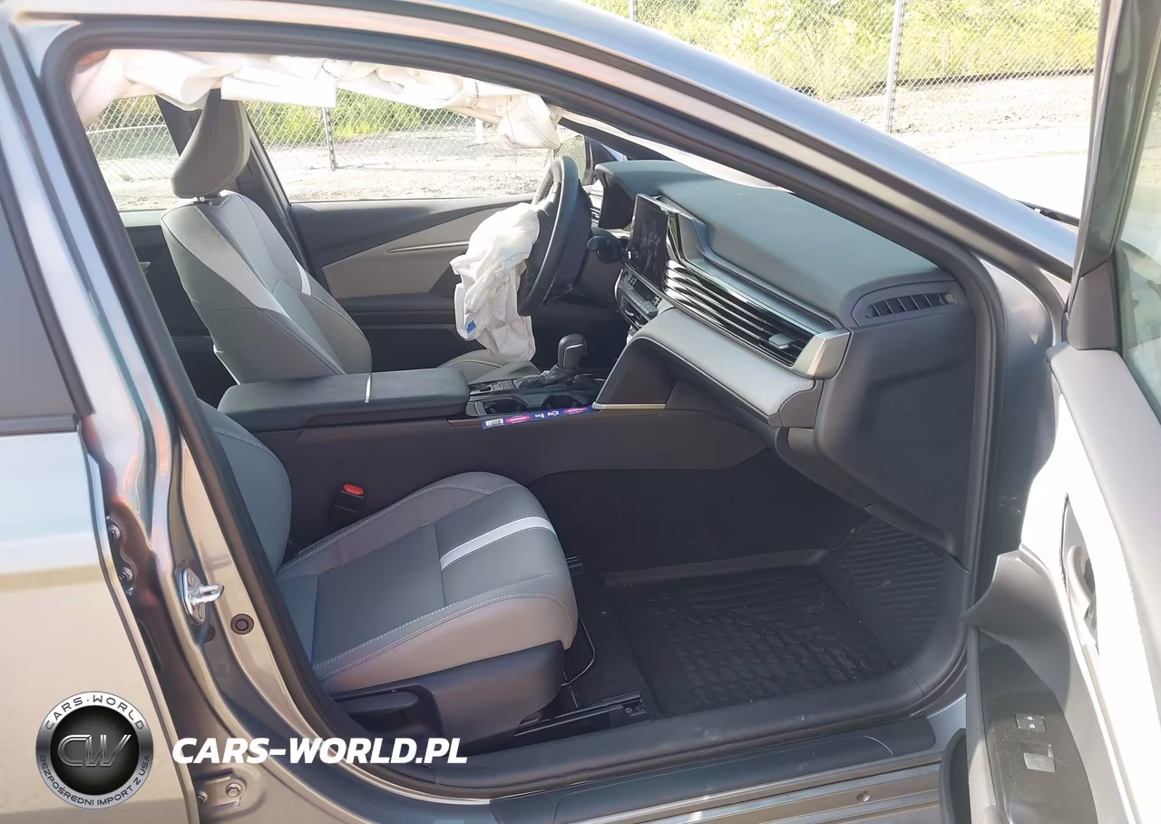 2026 Toyota Camry Se VIN:4T1DBADK5TU058188 - 5