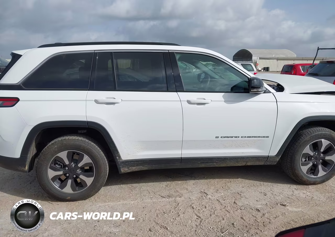 2024 Jeep Grand Cherokee 4Xe VIN:1C4RJYB66RC181556 - 13