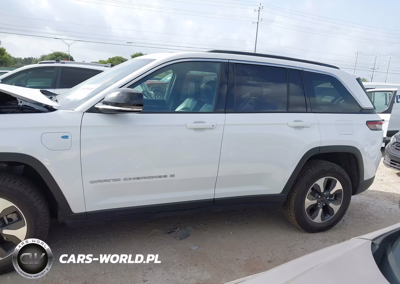 2024 Jeep Grand Cherokee 4Xe VIN:1C4RJYB66RC181556 - 14