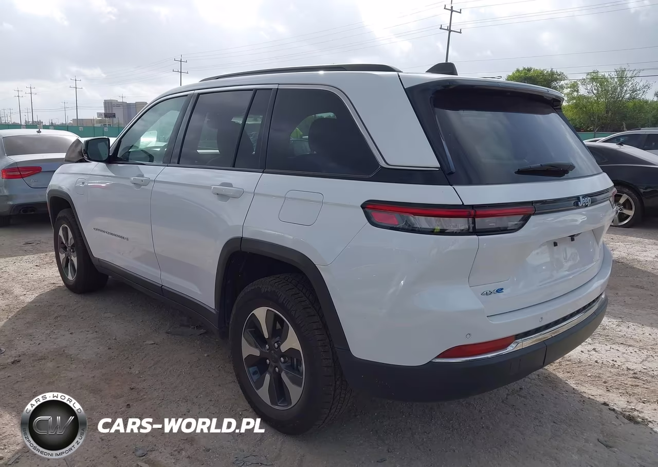 2024 Jeep Grand Cherokee 4Xe VIN:1C4RJYB66RC181556 - 3