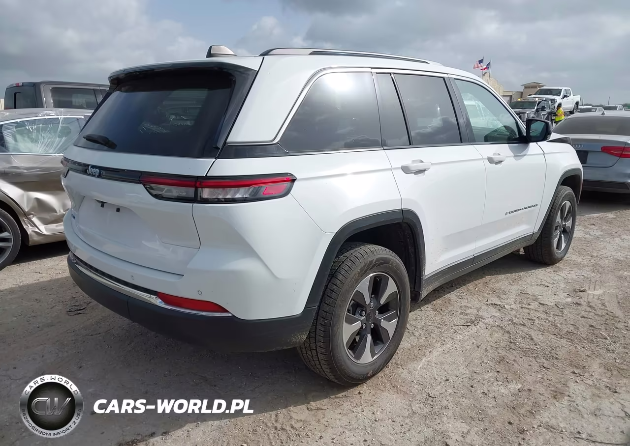 2024 Jeep Grand Cherokee 4Xe VIN:1C4RJYB66RC181556 - 4