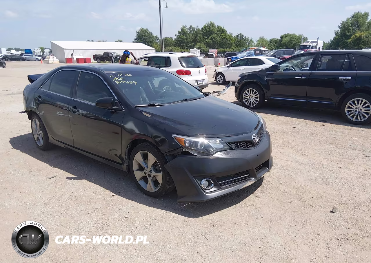 2012 Toyota Camry Se Limited Edition – zdjęcie 1 z 17