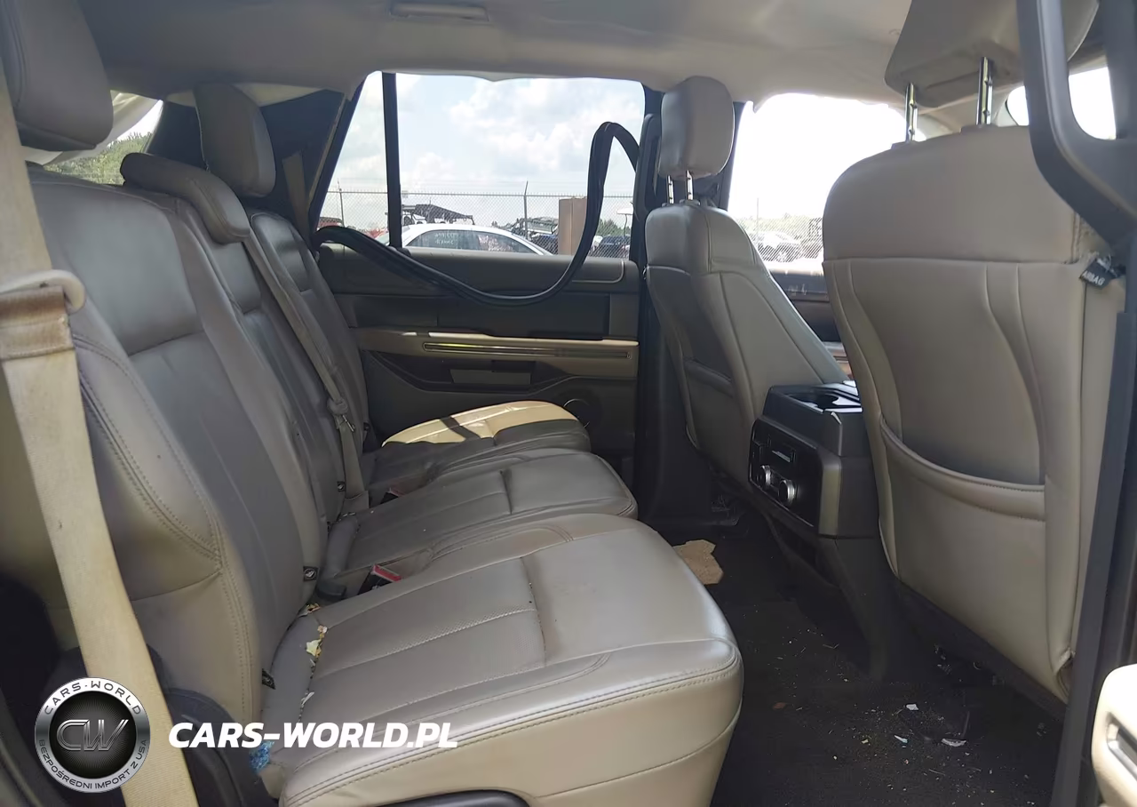 2020 Ford Expedition Xlt VIN:1FMJU1HT8LEA17208 - 8