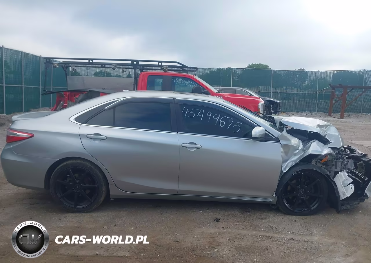 2015 Toyota Camry Se VIN:4T1BF1FK3FU480618 - 13