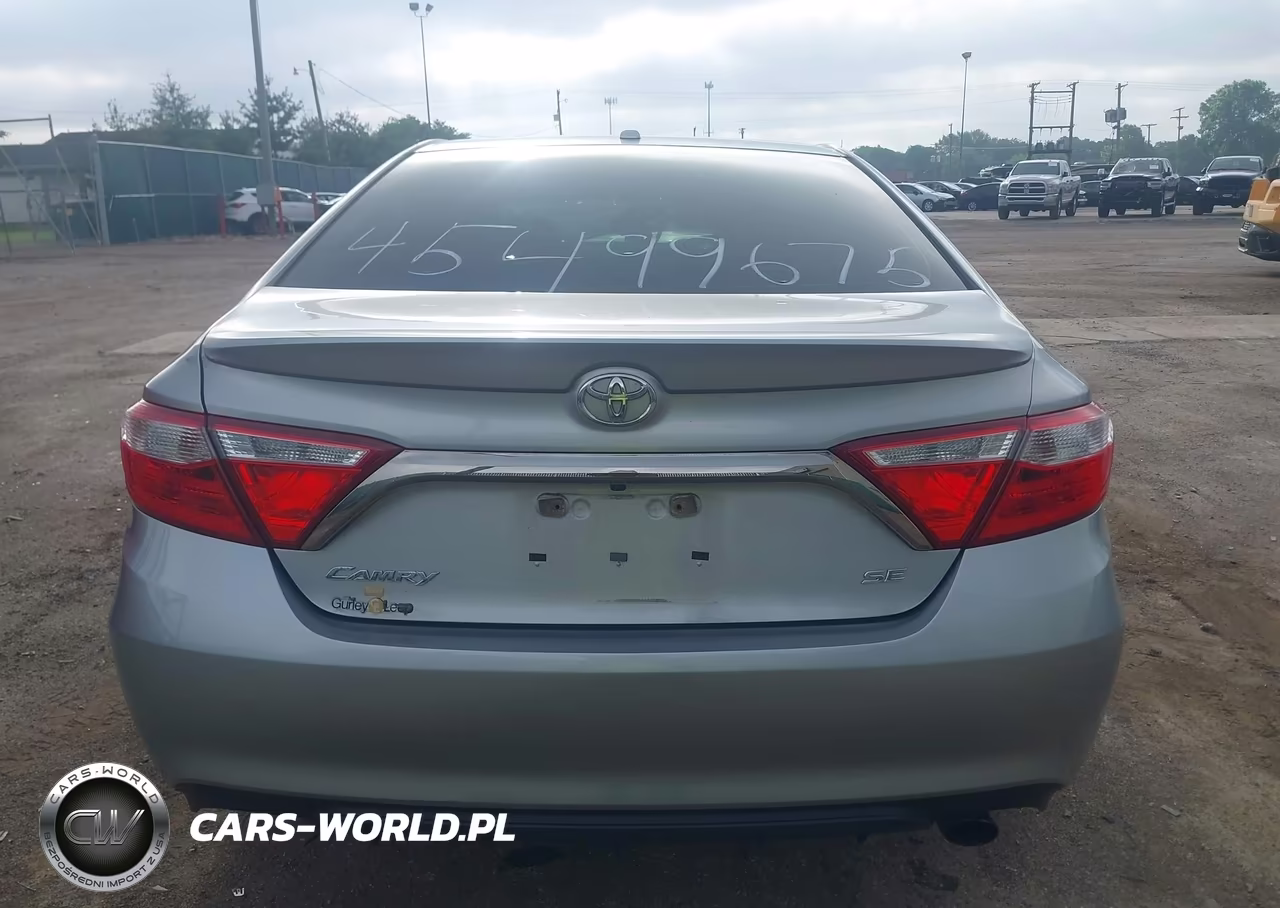 2015 Toyota Camry Se VIN:4T1BF1FK3FU480618 - 16