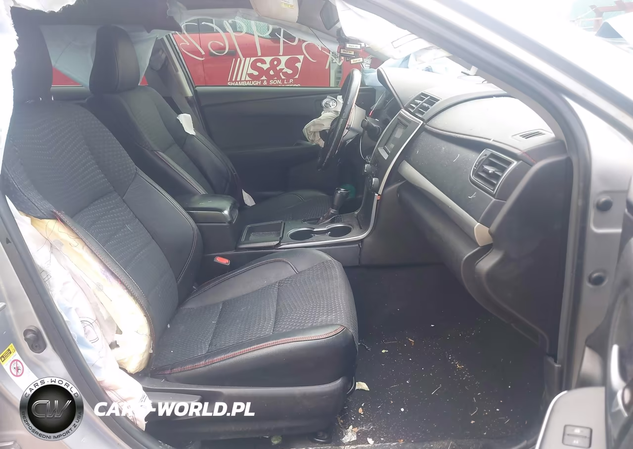 2015 Toyota Camry Se VIN:4T1BF1FK3FU480618 - 5