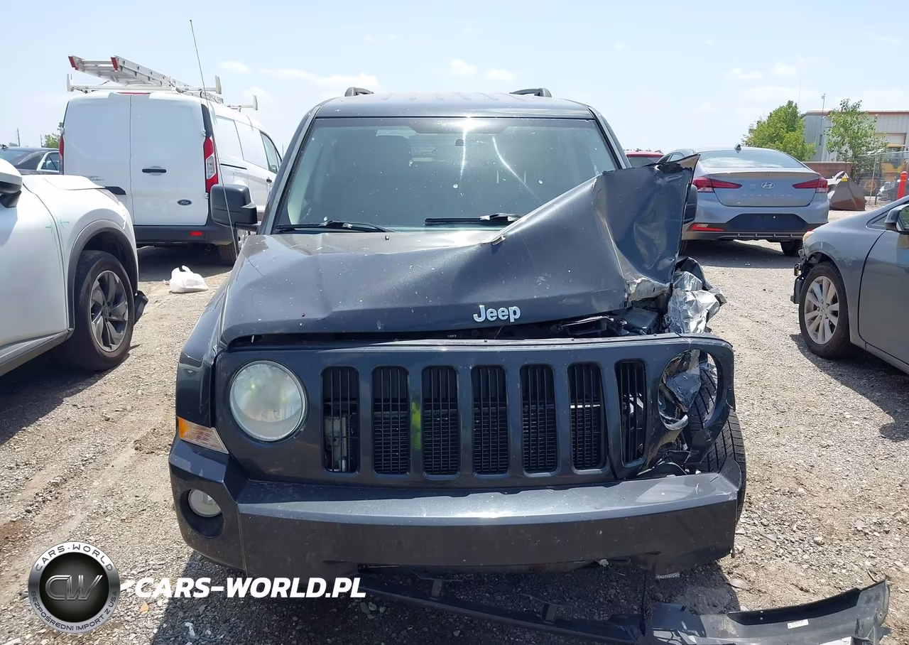 2010 Jeep Patriot Sport VIN:1J4NT1GB2AD652827 - 12