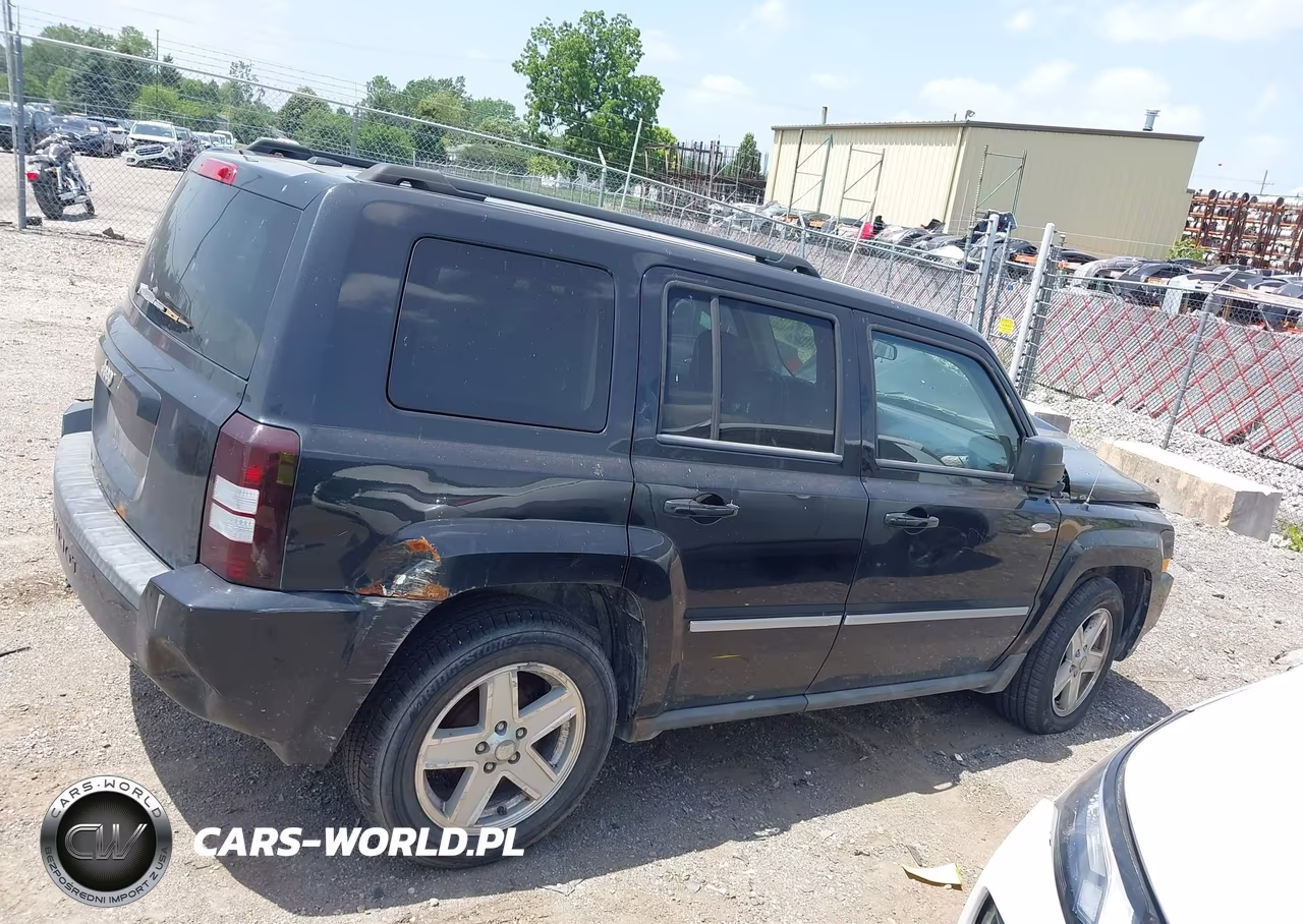 2010 Jeep Patriot Sport VIN:1J4NT1GB2AD652827 - 13
