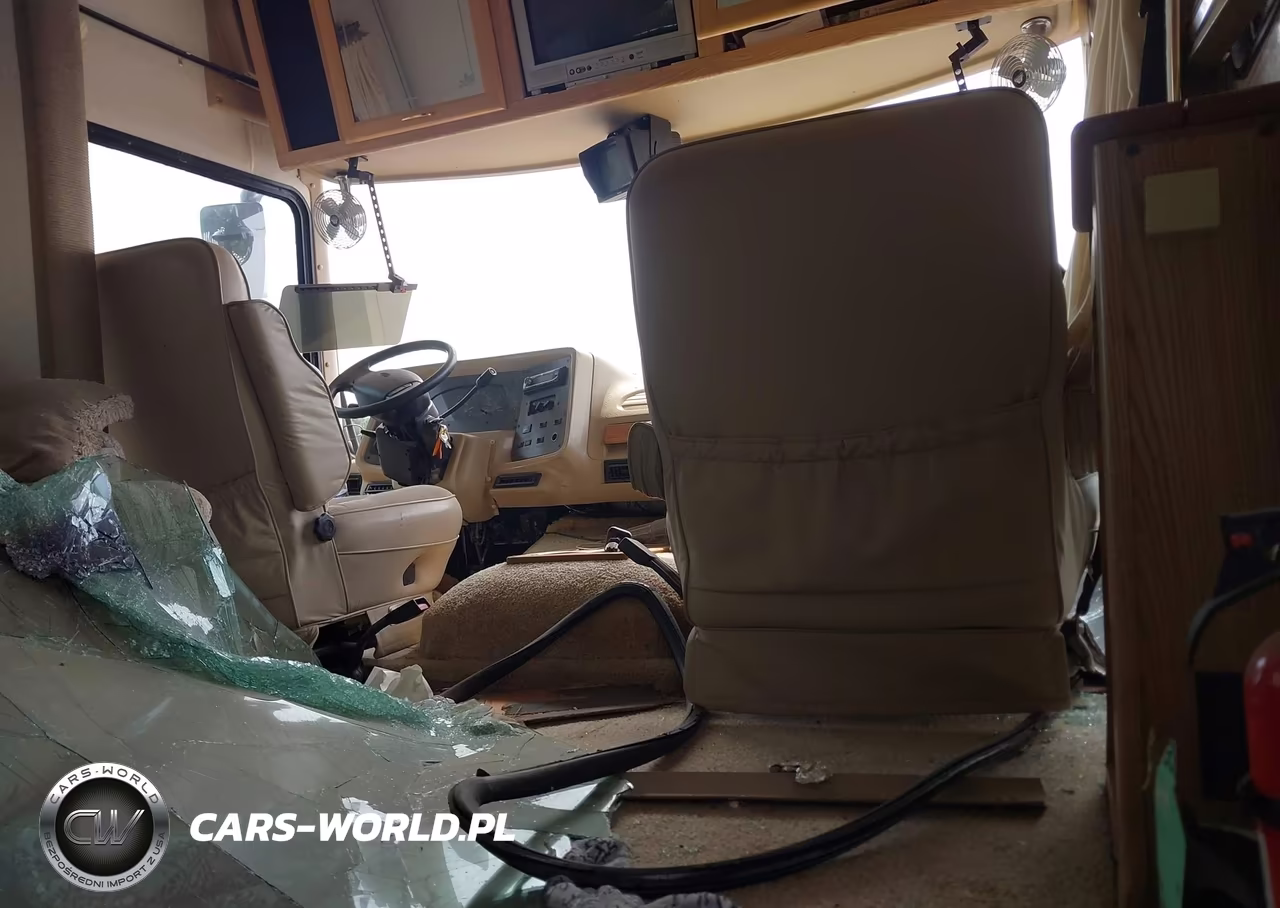 1999 Ford F550 Super Duty Stripped Chass VIN:3FCMF53S9XJA26048 - 5