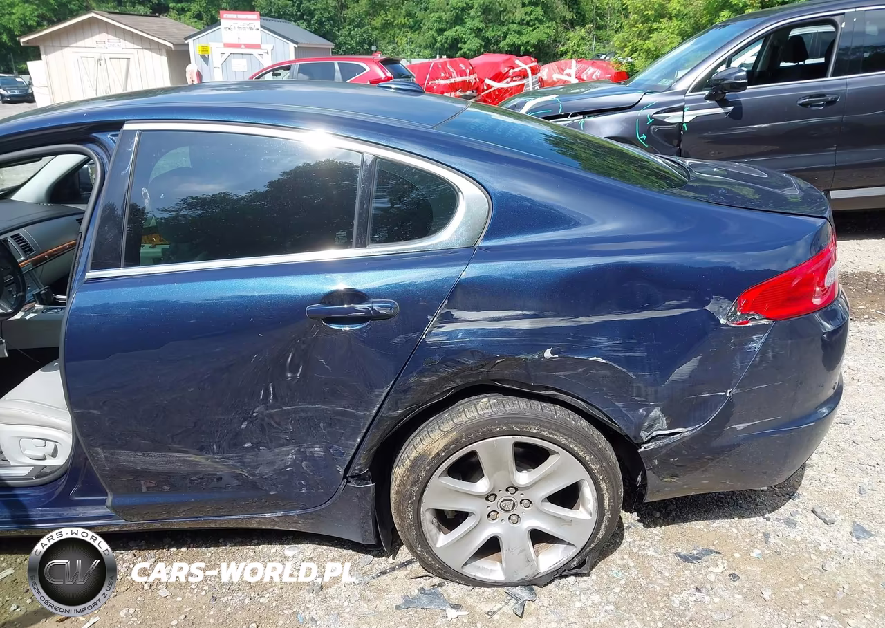 2011 Jaguar Xf VIN:SAJWA0FB8BLS01700 - 6